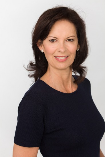 Myia - Business Headshots